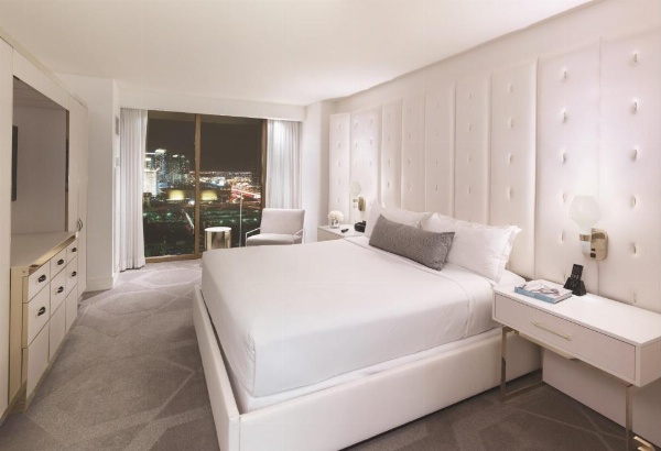 Delano Las Vegas At Mandalay Bay image 11